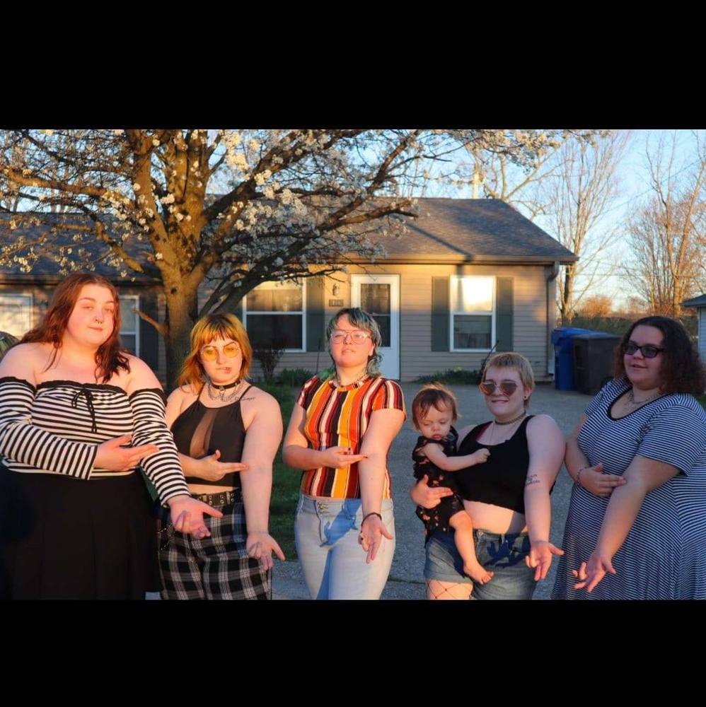 Meet your Posher, Izzy